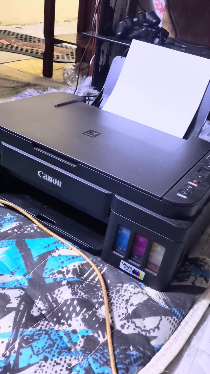 CANON G3410 للبيع سعرهة 160 بيهة مجال واكو توصيل مجاني جديدة مشتراة قبل شهرين ب 190 اليابانية مو صين

*********** راسل واتساب
