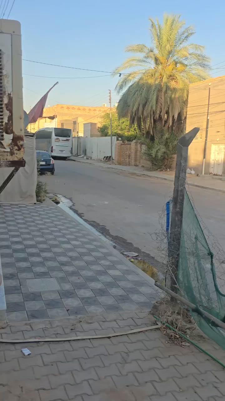 السلام عليكم مشتمل للإيجار متكون من صالة وغرفة نوم وصحيات المكان النجف الأشرف - حي الجمعية -شارع عشرين -قرب مدرسة الابرار للبنين
 للتواصل عبر رقم الهاتف ***********
