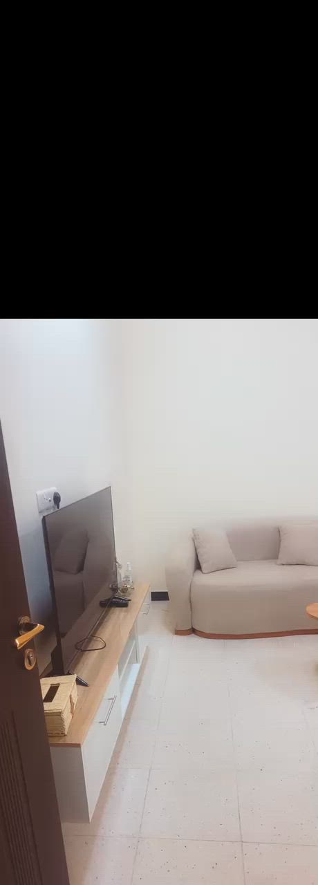 تخم قنفات 10 مقاعد باندا +طبلات +ميز بلازمه تعليك السعر مليون200وبي مجال العنوان بغداد
***********
