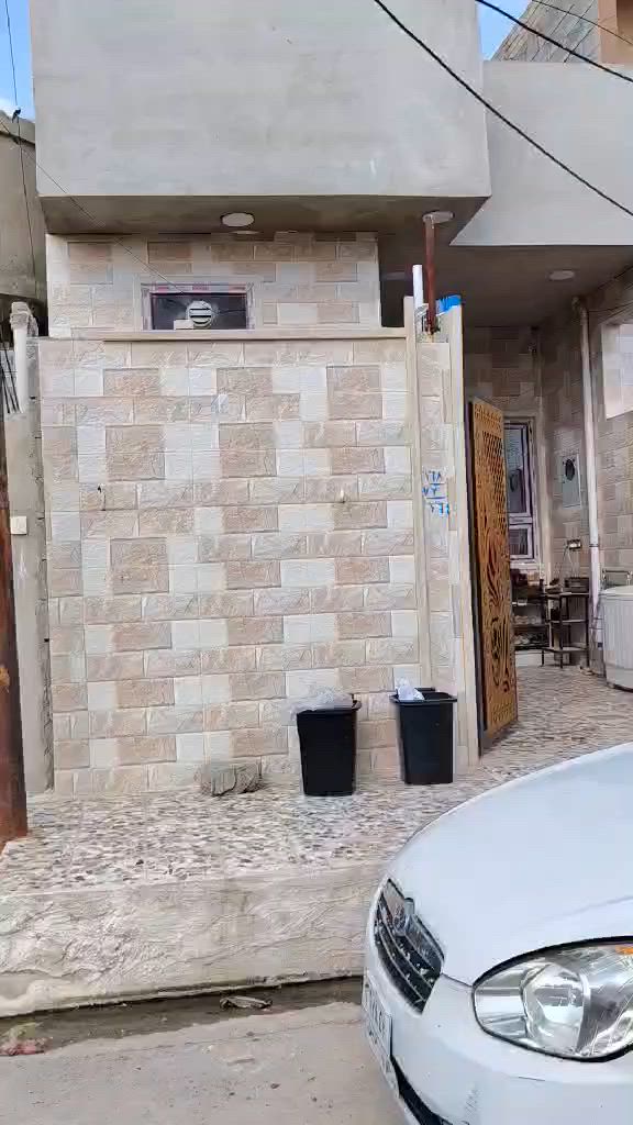 بيت للبيع بيرمجه شرقيه للستفسار عل رقم ***********
