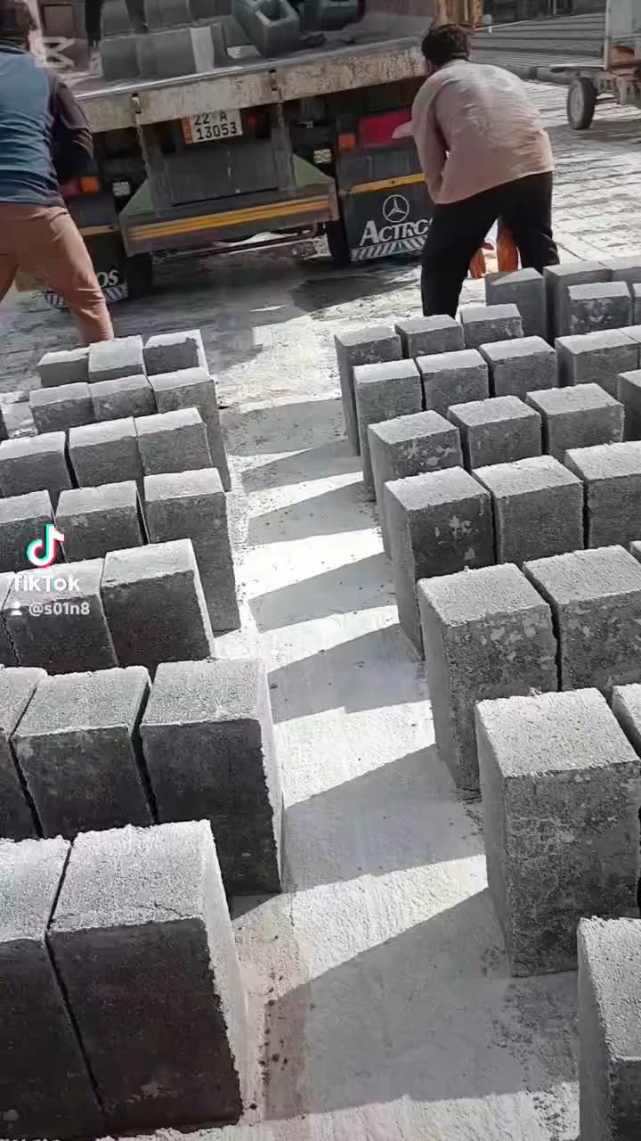 اعلان :عنوانا ميسان العماره الزيوت ***********
السلام عليكم يتوفر لدينا بلوك كهربائي درجه اولى شرط النسف بلوكه شرط قويه أإأذأإأ مو نفس الموجوده ب الفيديو لتستلمها قلب حلو كلش للستفسار اتصل علـّۓ  الارقام ***********
***********
