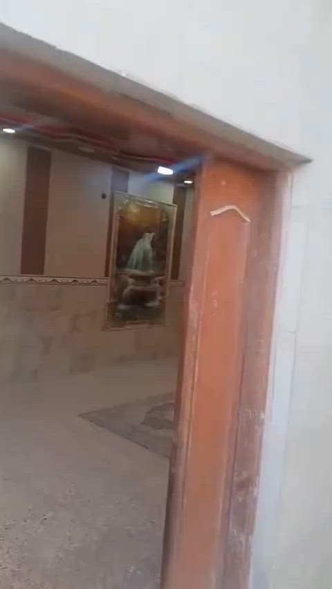 عرض دار لليجار  مميز 🔥☀️
مكان دار حله المهندسين قريب على شارع عام

 يحتوي دار على ,6 غرف نوم / كلدور وصاله ومطبخ وجمعيات صحيات 

دار نضيف وجبير 

سعر الايجار  ٤٠٠  للاستفسار كثر اتصال على ارقام تاليه 

***********/***********
