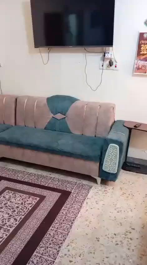 السلام عليكم تخم عشر مقاعد مابي ضرر السعر 400 وبي مجال + ديوان عشر مقاعد واكو بعد زاوية بس مموجودة بالتصوير السعر 200 وبي مجال التواصل مع هذا الرقم ***********
