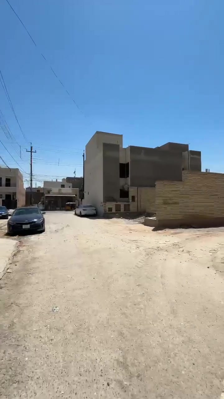 قطعه للبيع الدوره مدخل البوعيثه مجمع  شواطئ دجله
200- متر الواجهه 10 النزال 20
السعر 145 مليون 
***********
