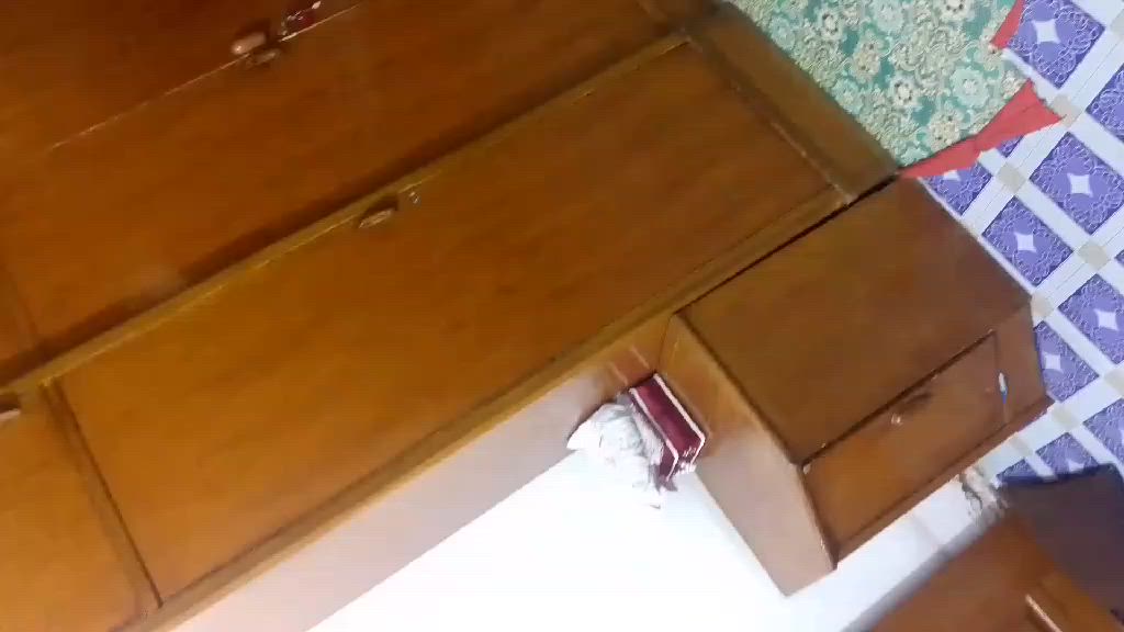 غرفه عراقيه 8قطع مابيهه اي ضرر سعرهه 600وبيهه مجال بصيط وتساب***********
