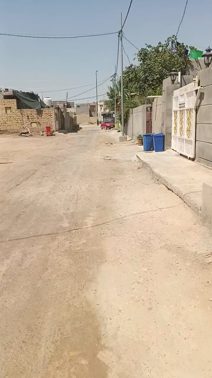 معروض ب 50
***********
دار زراعي للبيع حي الكرار 185 متر خامس فرع عن مول ابو نور غرفتين نوم وصالة واستقبال ومطبخ خدمات ماء وكهرباء ومجاري يبعد عن شارع السايدين 50 متر
