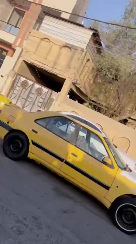 سلام عليكم بيجو مديل 16 سياره جاهزه من مكينه جديده توني شاده هيه وتفرعاته وكير وحداد وكهربايات كله جديد ومصفر هيئه وغرامات رقمه بصره شرط تحويل ما بيه نقص سعره 32 عنوان البصره ستفسار ***********
