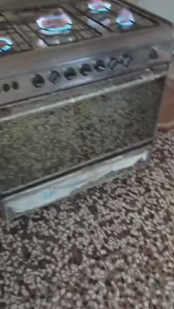 طباخ مصري اخو الجديد شغال وع الفحص مكان حله ب180


**إذا كنت صاحب هذا الإعلان وتريد حذفه لأي سبب، رجاءا أرسل رسالة إلى الدعم الفني**