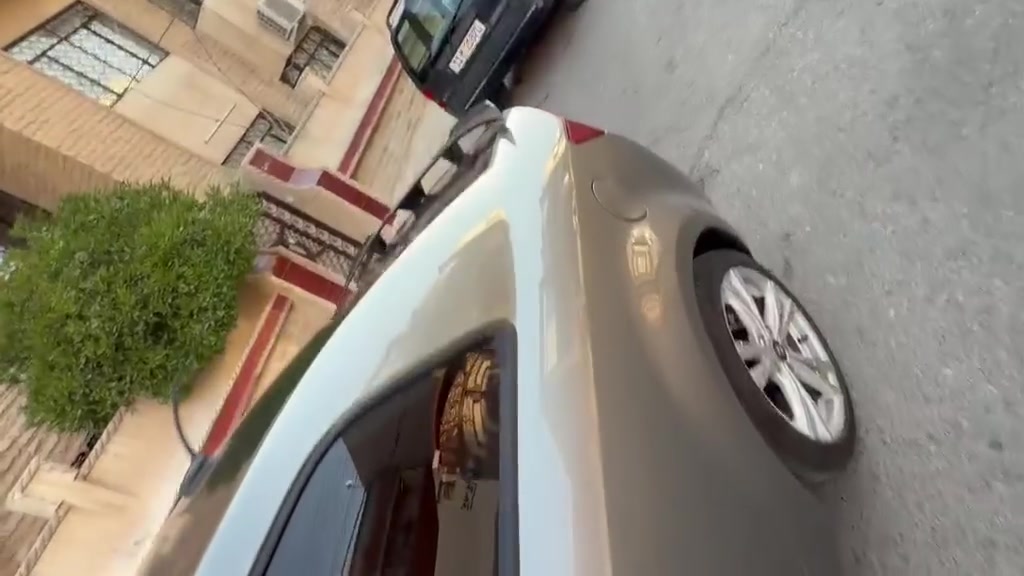 سلام عليكم محرك وكير. ب شرط 

باب او نص جاملغ حادث 

مصبوغة جماليه يعني حزام سقف بدون صبغ بدون دواخل 
السعر 85 
موصل الأيسر
*********** سياره على لبلاد هيه تحكم نفسه شوف عينك
@الجميع
