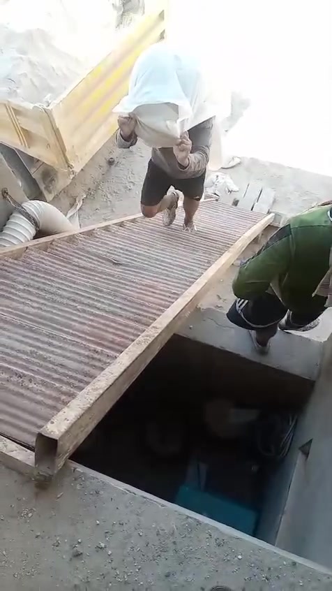 سلام عليكم درج خارجي للبيع الطول 6 متر  والعرض 90 سم حديد ثقيل مكان الفلوجه  حي المهندسين الثانيه قرب السكنيه السعر 225 الف او بي مجال رقم الهاتف ***********
سلام عليكم درج خارجي للبيع الطول 6 متر  والعرض 90 سم حديد ثقيل مكان الفلوجه  حي المهندسين الثانيه قرب السكنيه السعر 225 الف او بي مجال رقم الهاتف ***********
***********
