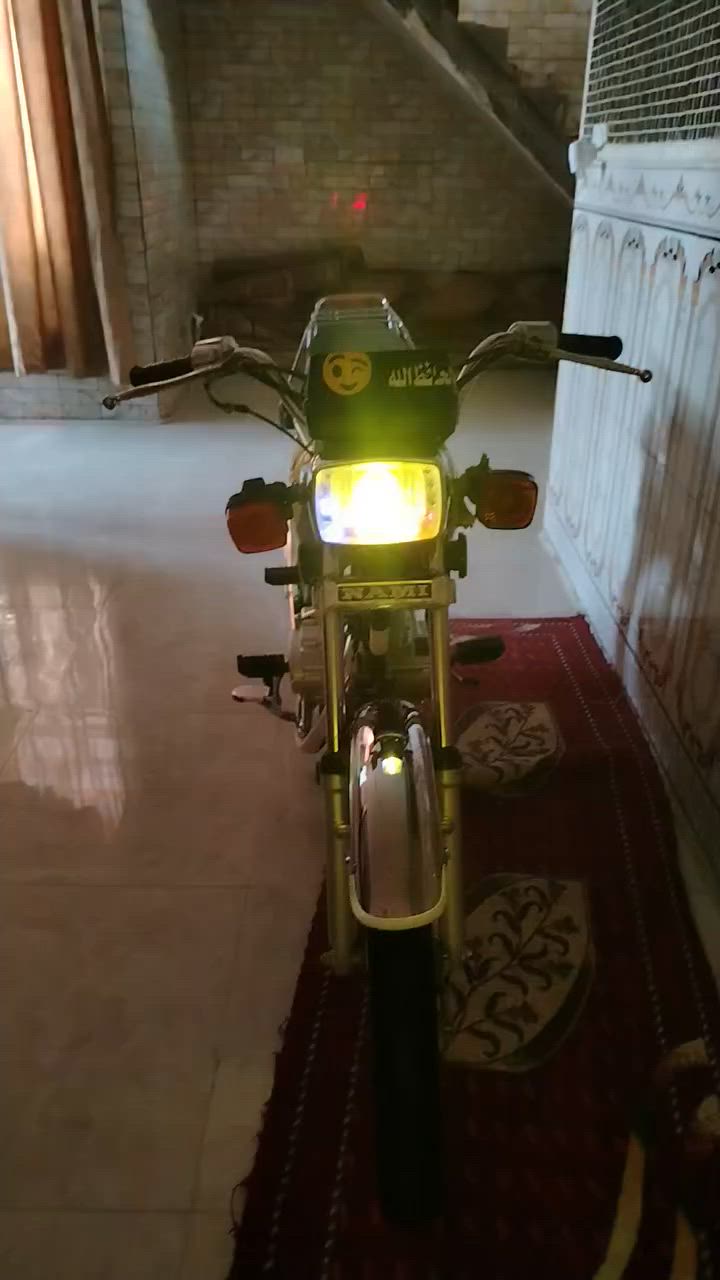 اسلام عليكم نامه  امتياز مديل 25  أوراق اسكن  مكان بابل المركز  السعر 650  وبينه مجال حك الجيه  الرقم ***********
