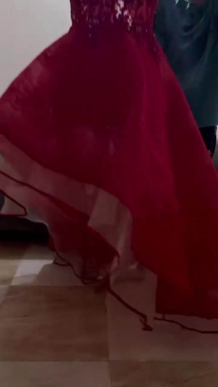 بدله حنه للبيع ومو ايجار
سعرها 55 جديده وما ملبوسه ❤️
فقط رادلها كوي وغسل بسيطه وكولش تفاصيلها حلوه 
للتواصل ع هذا الرقم العنوان كركوك .***********
