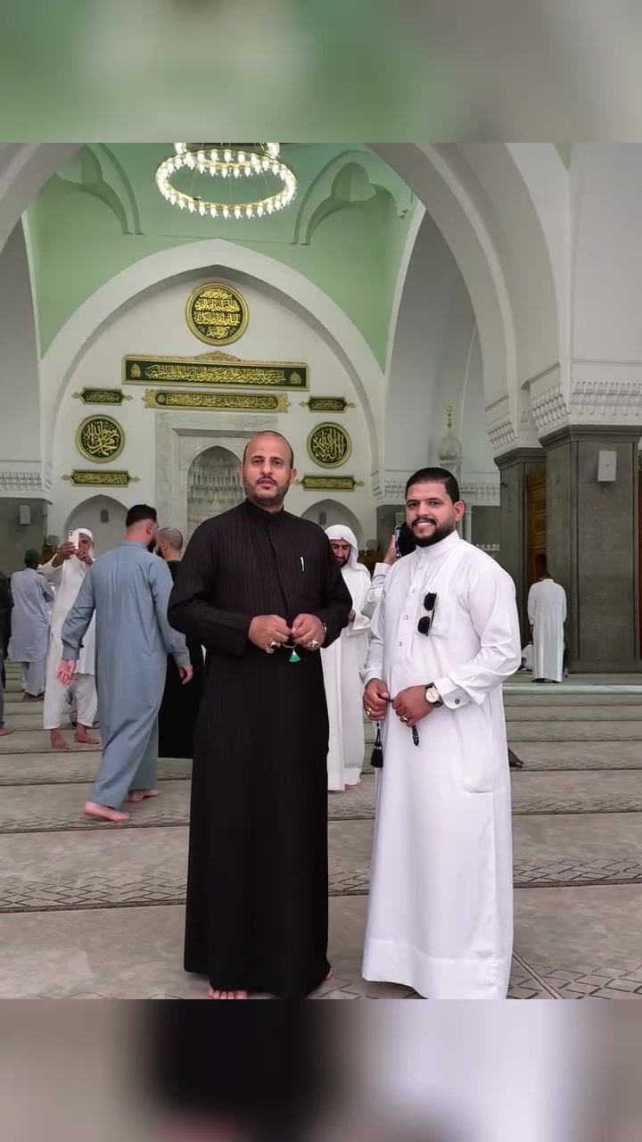 🕊️ تَشْتاقُ الرُّوحُ لِتِلْكَ الدِّيار... وَيُناديكَ الشَّوْقُ لِبَيْتِ اللهِ الحَرام 🕊️
​لا تدع فرصة أداء العمرة تفوتك، واجعل رحلتك الإيمانية أسهل وأكثر راحة معنا. نضمن لك ولعائلتك تجربة خالية من التعب مع أرقى مستوى من الخدمات.

​🗓️ اختر الموعد المناسب لك:
​🟢 7/8/2026👈 (عمرتان في رحلة واحدة) — صفر / ربيع الأول

*******************************
​💰 السكن رباعي خماسي ومن يرغب بثنائي يدفع فرق 2 $
رحله اخياريه الى عروس بحر جده+ وجبة طعام على الكورنيش
______________________________
​💎 خدماتنا المتكاملة في خدمتك:
 ***********

​🚌 توصيل شامل: النقل مؤمن بالكامل من باب المكتب إلى المطار والعودة كذلك .

​🍽️ 3 وجبات طعام  اوبن بوفيه مفتوح يومياً طيلة فترة الرحلة.

​🧳 هدايا : 3 حقائب لكل معتمر + إحرام رجالي / نسائي.
ودبة ماء زمزم لكل معتمر ومعتمره 

​🕌 برنامج عبادي ومزارات:
 *************
​جولات المزارات الشريفة في المدينة المنورة ومكة المكرمة.

​إقامة الختمة القرآنية المباركة.

​

​العمرة ويانه غير شكل 

​🎙️ رعاية دينية وتنظيمية: مرشد ديني مع كادر متخصص ومتمرس لخدمتكم خطوة بخطوة.

​📍 موقعنا: بغداد / الشعله / السلاميات / الشارع العام / قبل دخول السلاميات من جهة الشعله وبعد السجه على اليسار بأتحاه الشعله مجاور أسواق الأمير 

​📞 للتواصل والحجز 

***********📱 *********** 

جواز + صورتين + المبلغ 

​🤍 خادم ضيوف الرحمن 
 حجي سعد التميمي اهلاً وسهلاً بالجميع
