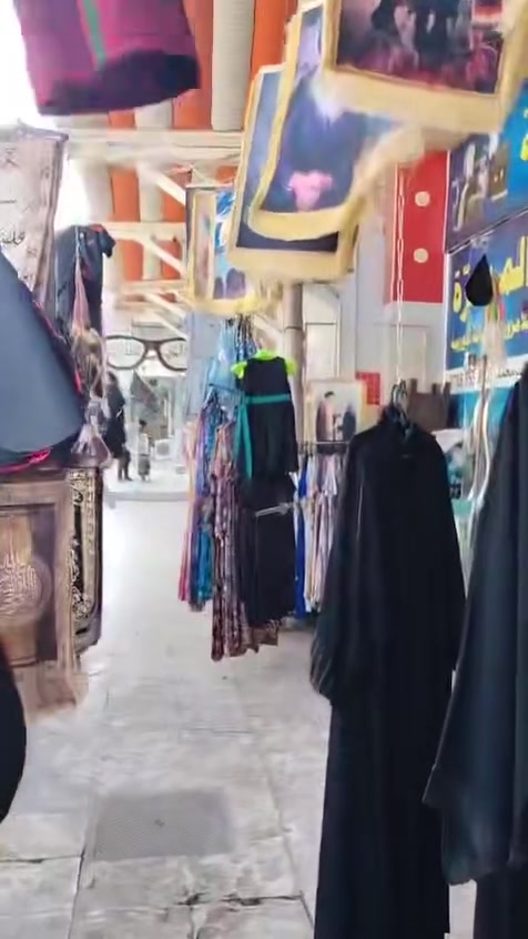 السلام عليكم
محل للبيع مع كافة الديكور والبضائع 
يعني ما تلف ولا دور جاهز 
البيع لعدم التفرغ
لعدم التفرغ 
طبعا ايجاره ٦ ملايين بالسنة 
وموقعه جدا ممتاز 
النجف الاشرف خان المخضر شارع المجمعات
جانب علاء دوش
المطلوب شدة قفل وعليك الايجار مستحق ايجار شهر واحد وبالعافية على الي ياخده 
قفل 
والي ياخذه كلشي بالمحل اله ما عدا الفنرات فقط لابو المحل والباقي كله لليشتري وبالعافية عليه
للاستفسار واتس اب فقط 
***********
