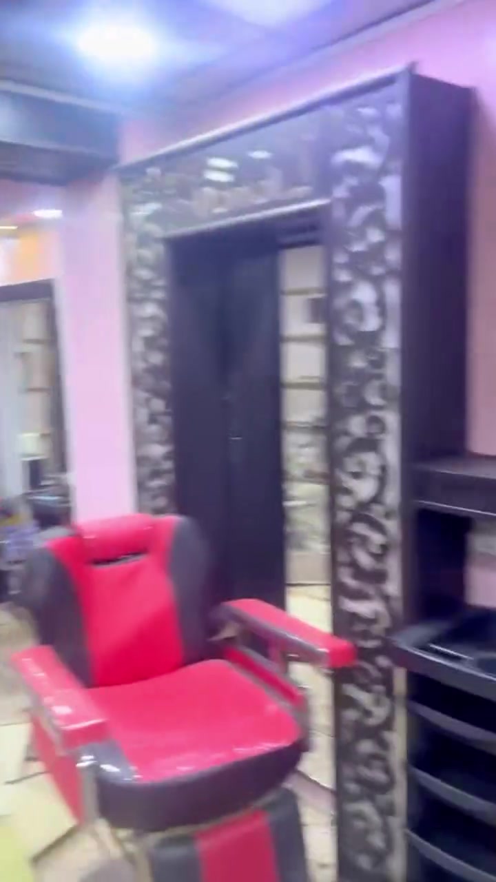 تم انجاز محل حلاقة قبل وبعد تغير جدري ٪؜100 اي ستفسار اتصل ***********
https://www.tiktok.com/@hossamalfatlawy?_r=1&_t=ZS-98FlDtYCoVg
