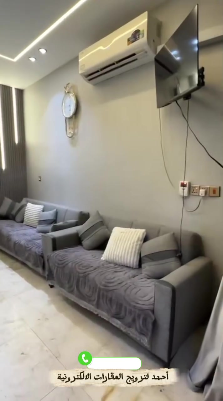🏡 شركة أحمد العقارية تعلن عن توفر فرصة استثمارية مميزة للبيع
📍 الموقع: بغداد – حي الجهاد (الأساتذة)، مربع 9000
📌 مباشرة على سريع حي العامل

🔹 المواصفات:

* المساحة: 50 م²
* الواجهة: 6 أمتار
* العمق: 9 أمتار وأكثر قليلاً
* البناء: 4 طوابق
* درج منفصل لكل الطوابق، بتصميم يشبه العمارة.

🏠 تفاصيل كل طابق:

* غرفة
* هول
* مطبخ
* حمام وخدمات صحية

💰 فرصة ممتازة للاستثمار
العقار مناسب جداً للاستثمار بنظام شقق، حيث يمكن استغلاله وتأجير 3 شقق وتحقيق دخل شهري ثابت، بالإضافة إلى موقعه الحيوي والمميز.

📞 للاستفسار والمعاينة:
***********

شركة أحمد العقارية
ثقتكم هي أساس نجاحنا، ونوفر لكم أفضل الفرص العقارية بأعلى درجات المصداقية.
