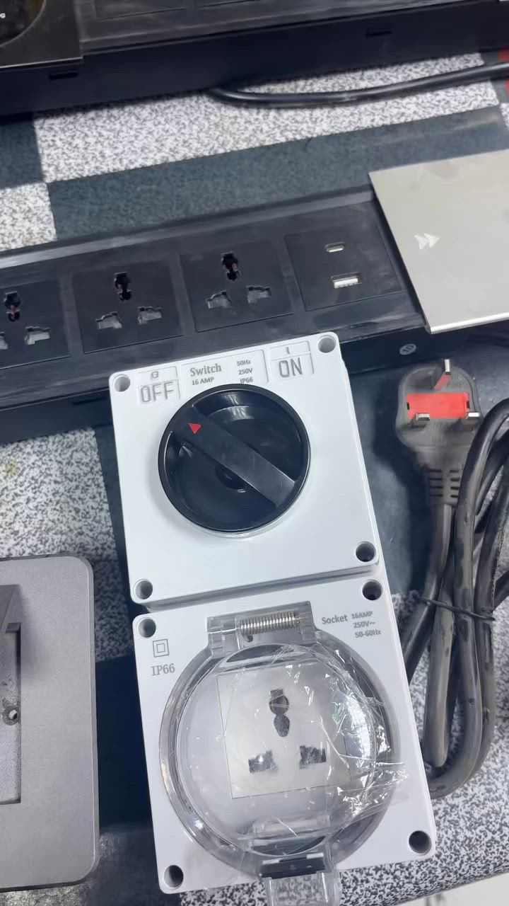 كل مشكلة والها حل يمنا جماعة السيارات الشحن BYD   سوكت خارجي مطري آمن ضد الأمطار والأتربة ip66
للطلب ***********
#نصائح
#الجودة
#تكنلوجيا
السعر 35 الف

