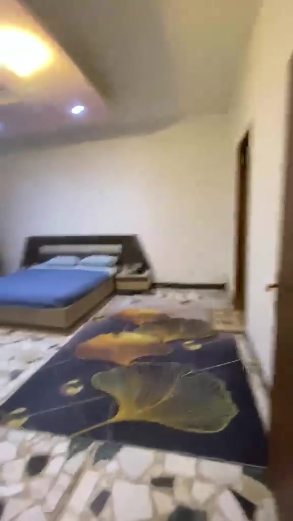 دار للبيع في الدوره ابو دشير وجه على سجه القطار
مساحته 1600م سند 25
في السند 1100 وتشجير 500 من ظمن البيت
الاستفسار ***********
