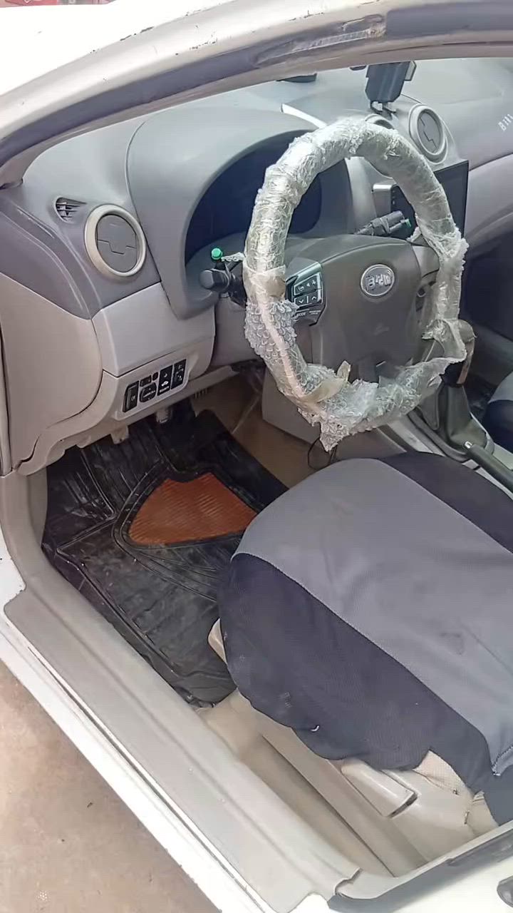 سلام عليكم بي واي دي البيع اسياره حلوه عيزه ترتيبات المكينه بيه خيط بخار السعر 40 وبيه مجال العنوان حله الستفتار عله رقم ***********
