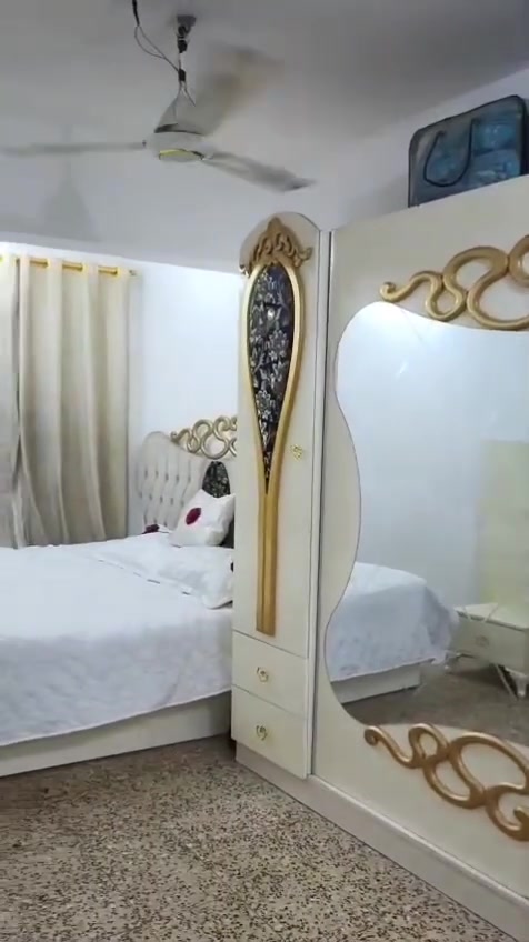 *********** مستعجل عل بيعتهة ماعندي مكان اليريدهة راسل و يتصل
