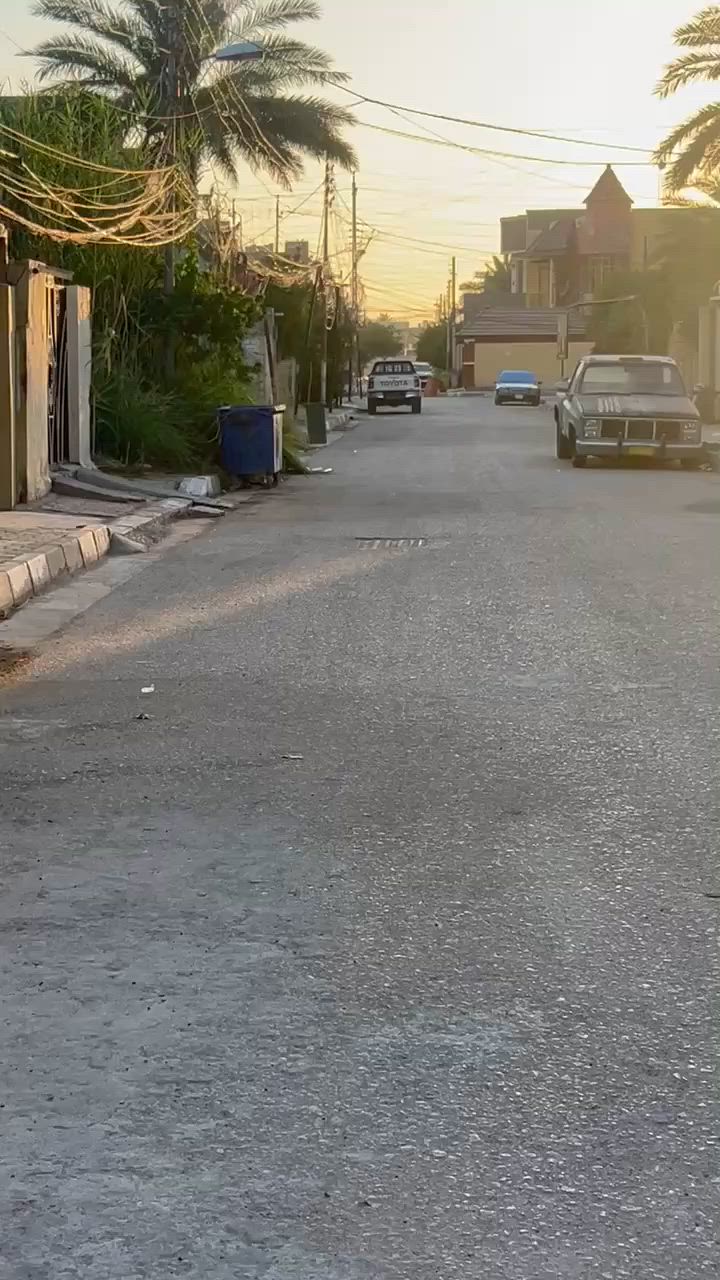 السلام عليكم قطعة طابو صرف المساحة 205 متر روعه حي الضباط صناعه التفصيل داخل الفديو عقارات رافد الجليحاوي كافة الخدمات ***********
