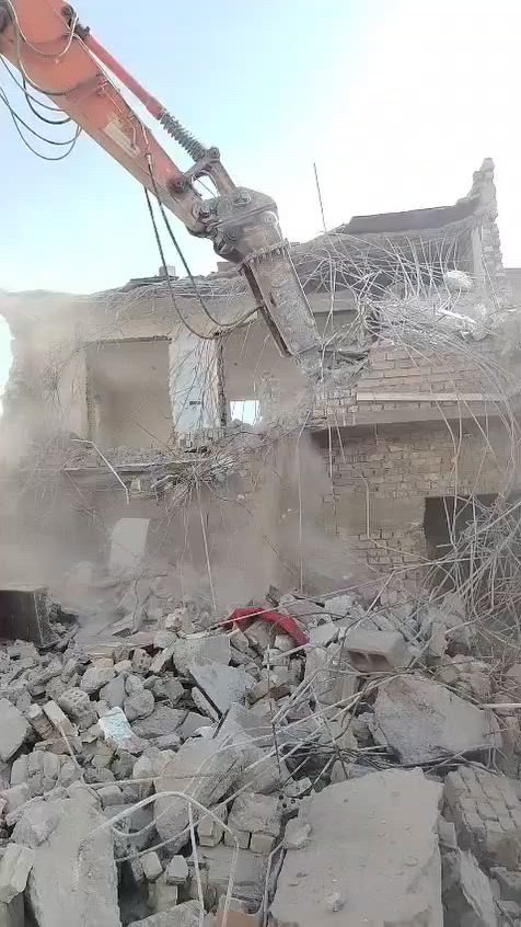السلام عليكم يوجد لدينا كادر تفليش البيوت و قص الرباطات و قلع الراضي وتگشير الجذران و كافه انواع التفليش با انسب السعار بغداد فقط***********
