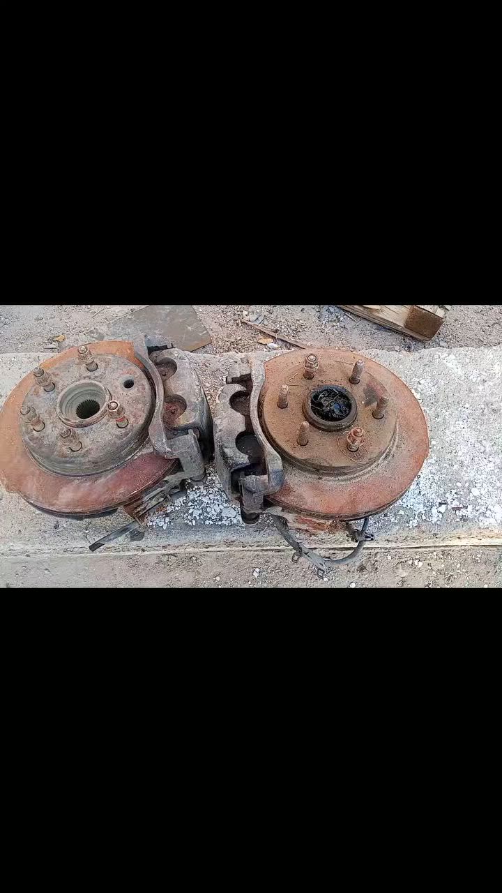 فلنجات اماميه ست براغي مال الفينيه السعر خاص ***********
