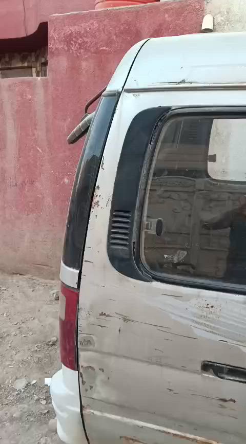 فوتون ٢٠١٠ للبيع تحويل ثاني يوم محرك وكير واكسن خير من الله  العنوان بابل حي نادر العر ٣٠ وبي مجال الاتصال بالرقم ***********
