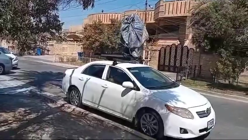 السلام عليكم هاي مظلة كهربائية للسيارات تفيد السيارات الكهربائية كلش لأن الجادر يحبس حرارة داخل السيارة اما هاي بيها ممر هوائي ف تبرد السيارة بالهواء الطبيعي بصراحة نشرتها للفائدة لأن اشتريت وحدة و جربتها و فرقت ب درجة الحرارة 30درجة و. تتحمل هواء الى 40km  و الشخص كان مسوي خصم من 750الف صارت ب 250الف ف اي واحد يحب يتواصل على هذا الرقم:
***********
