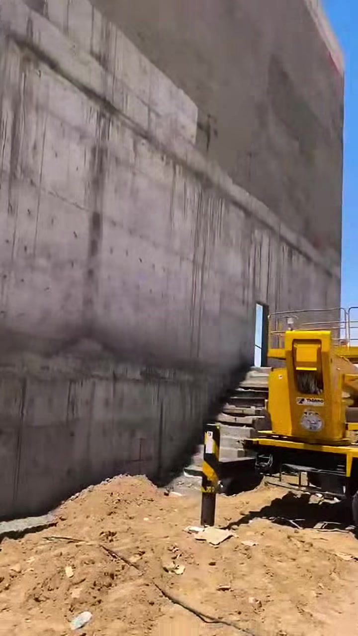 شركة جدار لكيميائيات البناء - ميسان 
🛑أنظمة أصلاح و معالجة الكونكريت 
🛑مواد رابطة وتشطيب
🛑 مخشن اسطح 
🛑لواصق السيراميك والبورسلاين
🛑معاجين الفواصل 
📌 زورونا في معرضنا ميسان - مجاور نقابة العمال -مقابل الجسر الجمهوري 
☎️***********
☎️***********
#ميسان #العماره #جدار #مشاريع  #طلس #خلفات #واجهات #صباغين
