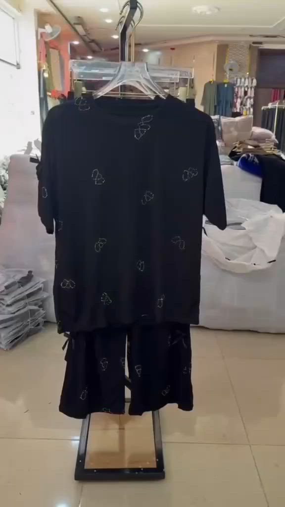 سوت محرم🖤
السعر 13 الاف فقط 
خامة فانيل صيفي
38-40-42-44-46

للحجز والاستفسار للخاص


**إذا كنت صاحب هذا الإعلان وتريد حذفه لأي سبب، رجاءا أرسل رسالة إلى الدعم الفني**