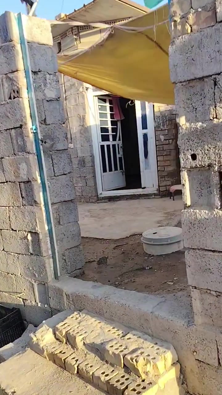 سلام عليكم الدار البيع قريت المعل قريت المرتضة بيت جاهز الشراي تصل بل رقم مارتوجد على لنت ***********
