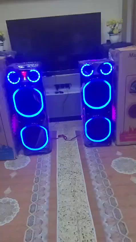 سلام عليكم مره خصت مدير الكروب شباب وصلت وجبه سماعات فول الدرجه اولئ طول ١٣٠ وعرض ٤٠ شباب سماعات فًول صناعه إيراني الاصلي مو مقلد خط اول معه الاقطات مآلاته مكاني بغداد مدينه الصدر هـ*********** مامتواجد خاص
