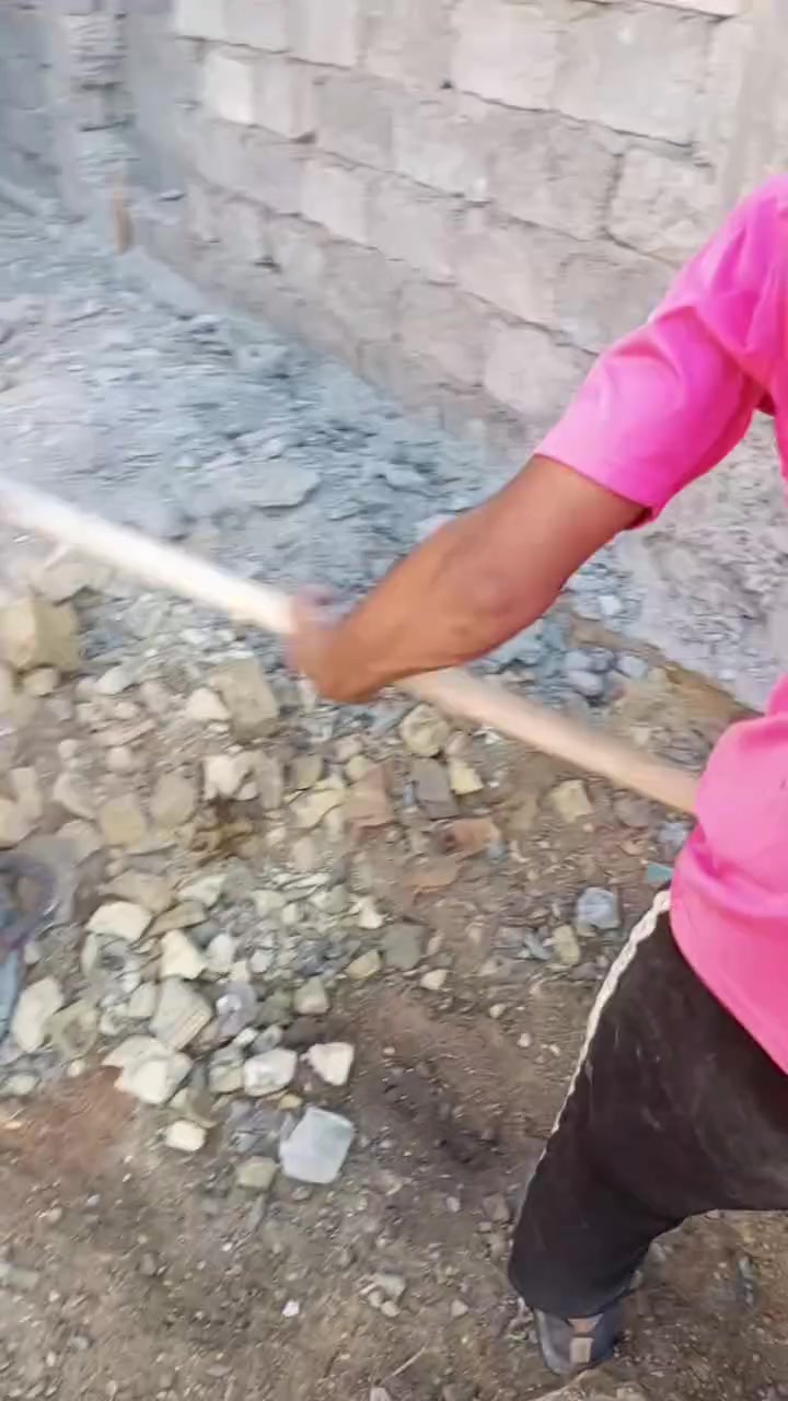 جزء من اعمالنه اليوم تنظيف بيت مستعدون الكافة الاعمال تفليش تكشير البيوت تدخيل وفرش سبيس وحدل وقلع ارضيات من الكاشي تزفيت الارباطات صب باتلو لنتن الاتصال على الرقم ***********

