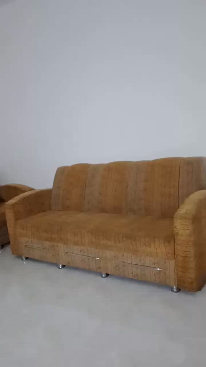 قنفات للبيع من داخل الناصريه نضيفات وتركي اصلي ب450 وبي مجال


**إذا كنت صاحب هذا الإعلان وتريد حذفه لأي سبب، رجاءا أرسل رسالة إلى الدعم الفني**