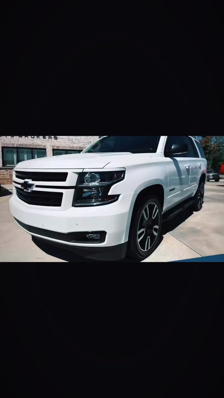 تاهوRST
مديل 2020 

فول مواصفات 

محرك V8 سعة 6.2 لتر.
•  قوة 420 حصان.
•  عزم دوران 624 نيوتن.متر (460 رطل-قدم).
•  ناقل حركة أوتوماتيكي 10 سرعات.

جنوط رياضية مقاس 22 بوصة باللون الأسود.
•  شبك أمامي وشعارات سوداء.
•  مصابيح LED نهارية.
•  مقاعد جلدية كهربائية ومدفأة.
•  شاشة لمس 8 بوصات مع دعم Apple CarPlay وAndroid Auto.
•  نظام Bose صوتي (حسب التجهيز).
•  كاميرا خلفية وحساسات ركن.
•  تشغيل بصمة وزر تشغيل المحرك.

أنظمة السلامة

•  6 وسائد هوائية أو أكثر.
•  نظام الثبات الإلكتروني.
•  ABS وEBD.
•  مراقبة ضغط الإطارات.
•  تنبيه الاصطدام الأمامي ومساعدة البقاء في المسار في بعض الحزم الاختيارية.

تواصل على رقم *********** واتساب
