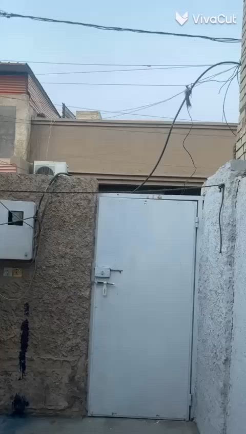 السلام عليكم نصف قطعة للبيع 72 م شرك عكادة قطاع 73 مقابل قطاع 80 السعر 70 مليون قفل غرفة جوة وغرفة فوك واستقبال ومطبخ وصحيات للاتصال *********** مكلف بالنشر
