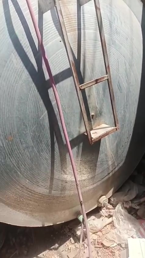 للبيع قرب جسر الفرنسي نضيف ***********
