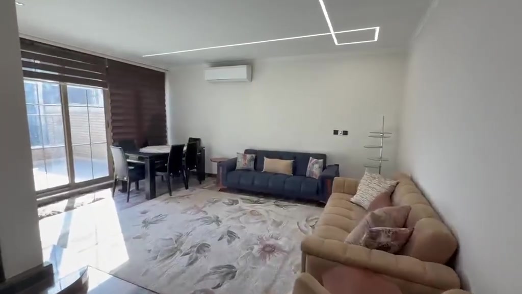 شقه للايجار vip مؤثثه كراده عرصات الهنديه
طابق ثاني غرفة نوم مطبخ وصاله مع صحيات عدد 2 وبلكونه وسبالت انفيرتر عدد 3 للاستفسار الاتصال بالرقم ***********
