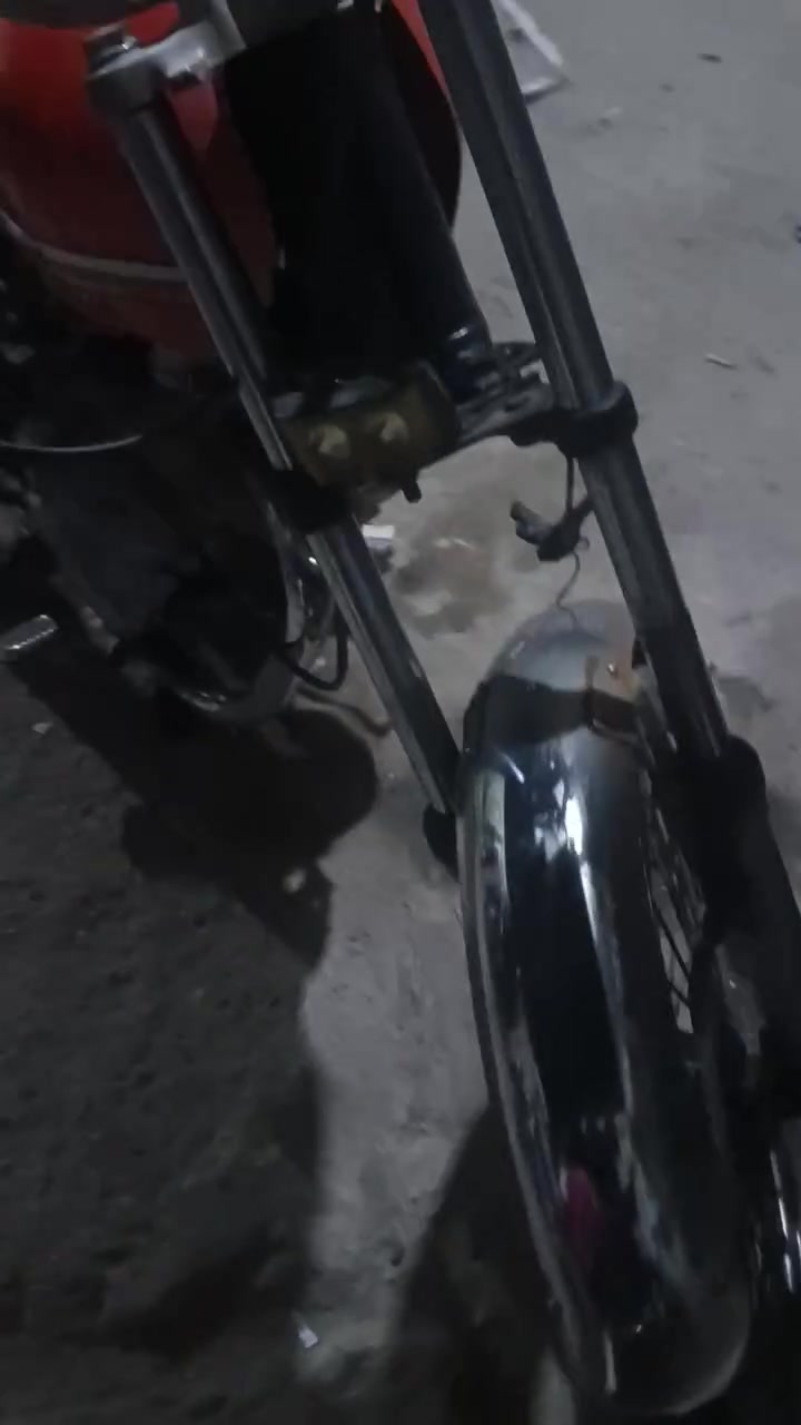 عليكم دراجه نضيفه وحلوه فقط بيه خيط تبخير مكاني ابو الخصيب جامع الشهيد سعر 350وبيه مجال بسيط ***********
