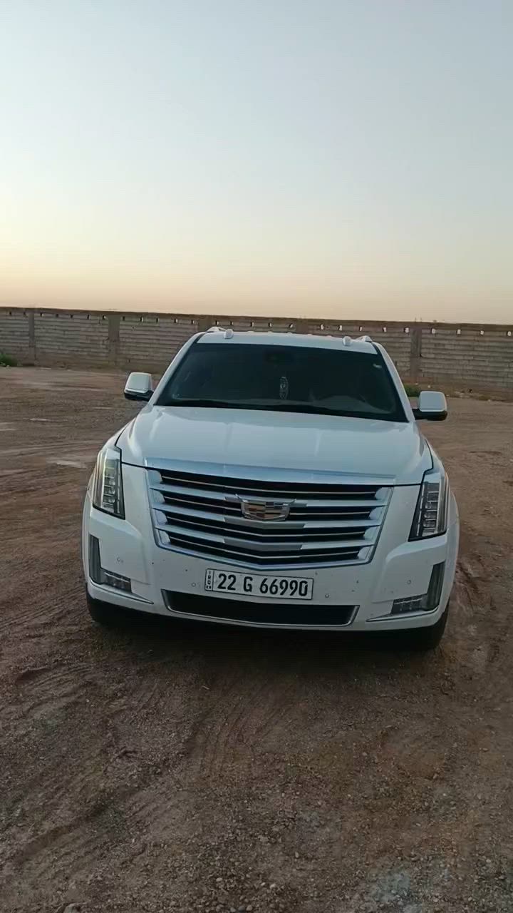 سلام عليكم سياره كاديلاك للبيع موديل 2018 فول مواصفات واحد على واحد ماشيه 130 مكان السياره الكوت واسط الاتصال على هذا الرقم***********
