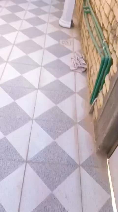 السلام عليكم دارللبيع  المساحه  170متر زراعي مرقم وبي وصل تطويب العرض 8.5×20 الطول العنوان دور سيد حمزه قريب على الحولي بناء صب كونكريت الارضيه  بناء طابوك وسكف كونكريت البيت متكون من غرفتين 5.25×4 صاله 7×4 +منور متر وحمام داخليه المطبخ4×4 دوانيه6×4 حمامات خارجيه  #الناصريه الاسكان الصناعي دور سيد حمزء للا ستفسار ***********
