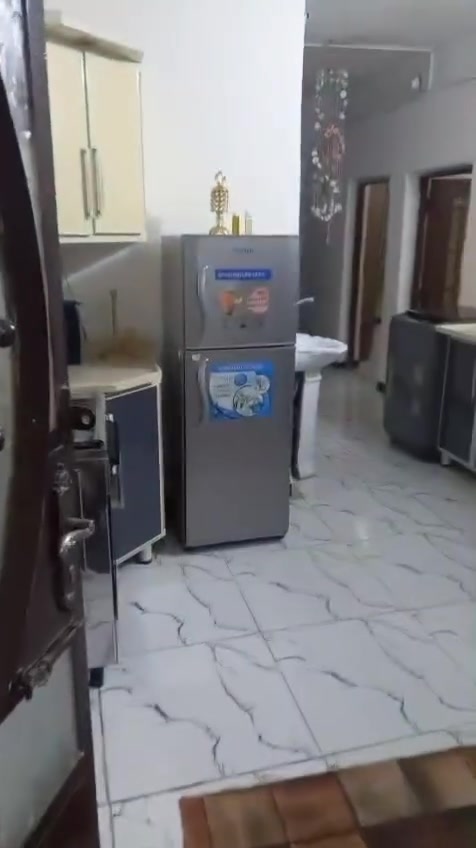 بيت تشجير (100) متر للبيع الدورة ابودشير الشهداء قريب علئ مدرسه لابطال باقي التفاصيل الستفسار علئ هاذا لرقم ***********
