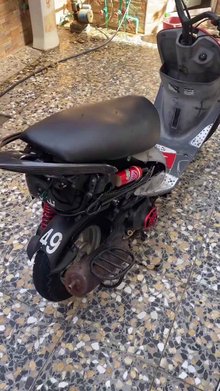 سلام عليكم. ماكس قجمه للبيع بوشه 55شلعه ومعدل سعرها 650وبيها مجال لشراي والمو شراي لا يراسل مكاني بصره كرمه علي رقمي ***********
