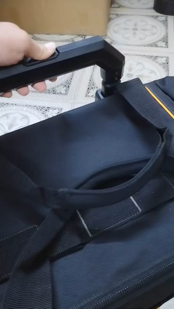 جنطه ثكيله كلش يم اعله سعر ابيع


**إذا كنت صاحب هذا الإعلان وتريد حذفه لأي سبب، رجاءا أرسل رسالة إلى الدعم الفني**