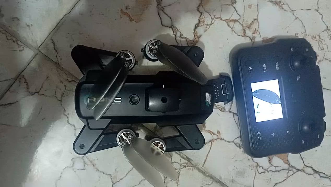 السلام عليكم طائره درون جديده بس نقصه هاذا الفطر بجوستك طياره. 2بطاريه شاحنه 19 دقيقه حقيقي  حساس مانع تصادم نضام رجوع ذاتي جي بي اس تتبع الحركه كانره شغاله تصويره HD الطياره نضيفه كلش و جديده... السعر اكتب سعر بتعليق يصلك....


**إذا كنت صاحب هذا الإعلان وتريد حذفه لأي سبب، رجاءا أرسل رسالة إلى الدعم الفني**