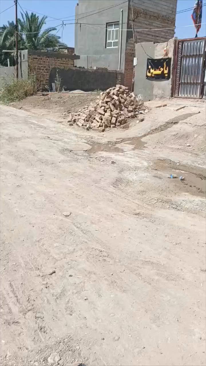 ✅للبيع دار سكن طابو صرف 
✅المساحة 250م 
✅يقع على ساحة خضراء 
✅الموقع حي العسكري
✅قرب حسينية الضامن
✅بناء طابوگ عگاده
✅يتكون من غرفتين وصاله ومطبخ وبراني ✅وصحيات وگراج كبير

❤️للاستفسار الاتصال على الارقام التاليه 
***********
***********
 أبو سجاد للعقار
