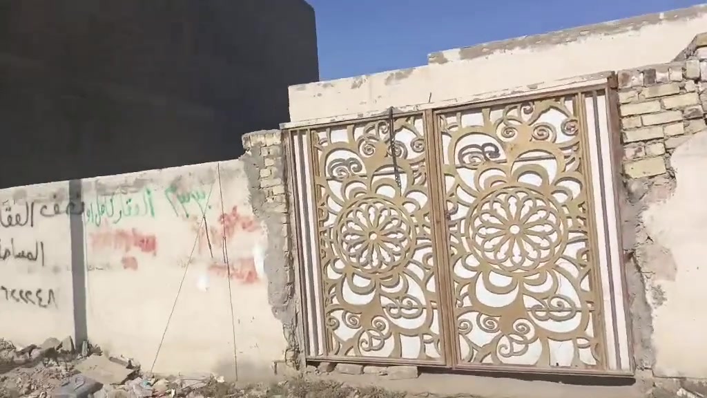 ♦ عقار مميز  للبيع يباع كامل أو نصف في منطقة الجمعية مقابل مستشفى الحسين عليه السلام وقرب ثانوية ضفاف العلم الاهلية الشارع الخلف مؤسسة العين ودائرة المرور الجديدة على شارع رئيسي مال منطقة يباع عرصة وقابل للسكن في نفس الوقت 
..................................................
المساحة كامل /٣٣٠ م
واجهة / ١٦ ونص
نزال/ ٢٠ 
..................................................
مساحة النصف/ ١٦٥ م
نزال /٢٠
واجهة/ ٨ وربع
.................................................
للاستفسار الاتصال على الرقم 
*********** 

علما أن العقار بأسم شخص واحد للتواصل مع صاحب الدار #علماً_اني_مكلف_بالنشر التواصع عبر الرقم مع صاحب الدار
