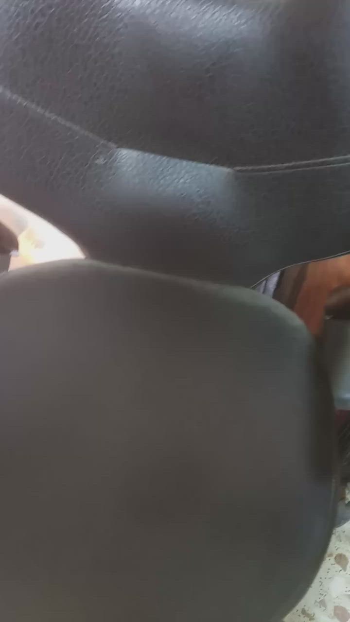 السلام عليكم بقى بس هاذ سعره 50الباقي انباعن الكراسي مدينة الصدر مكانه


**إذا كنت صاحب هذا الإعلان وتريد حذفه لأي سبب، رجاءا أرسل رسالة إلى الدعم الفني**