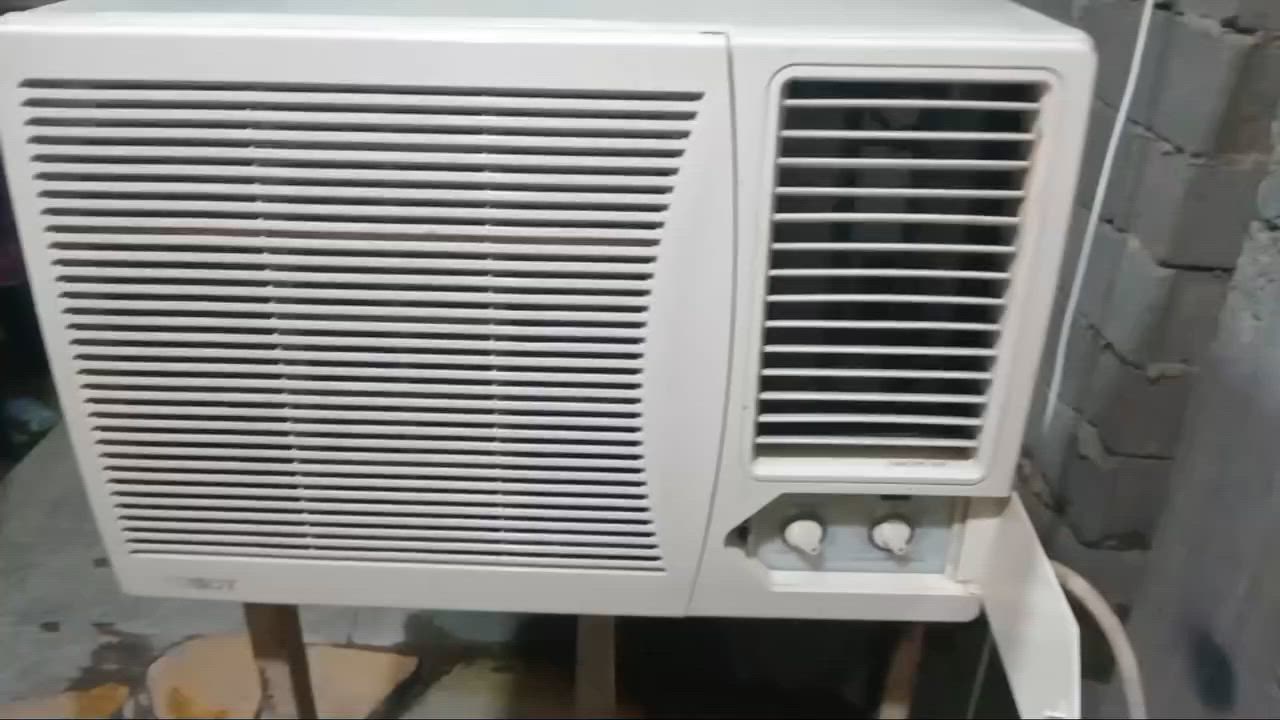 مكيف توسوت طنين باب اول سعره ٢٨٠ قفل على فحص فول البروده  تدفئه وتبريد واكوتوصيل بكروه داخل بغداد  عنواني بغداد الأمين الثانيه ***********
